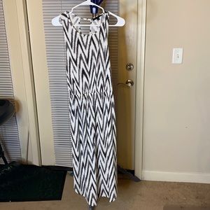 Maxi dress, cute back!